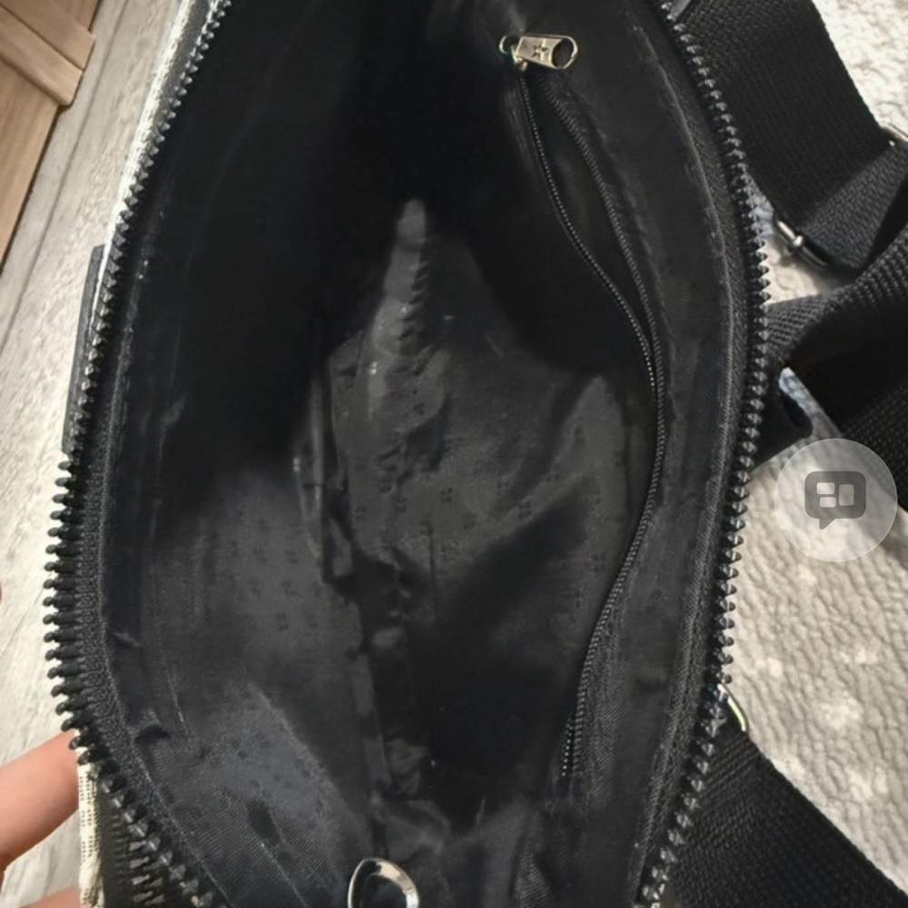 Source Unknown Monogram Crossbody with Black Deta… - image 3